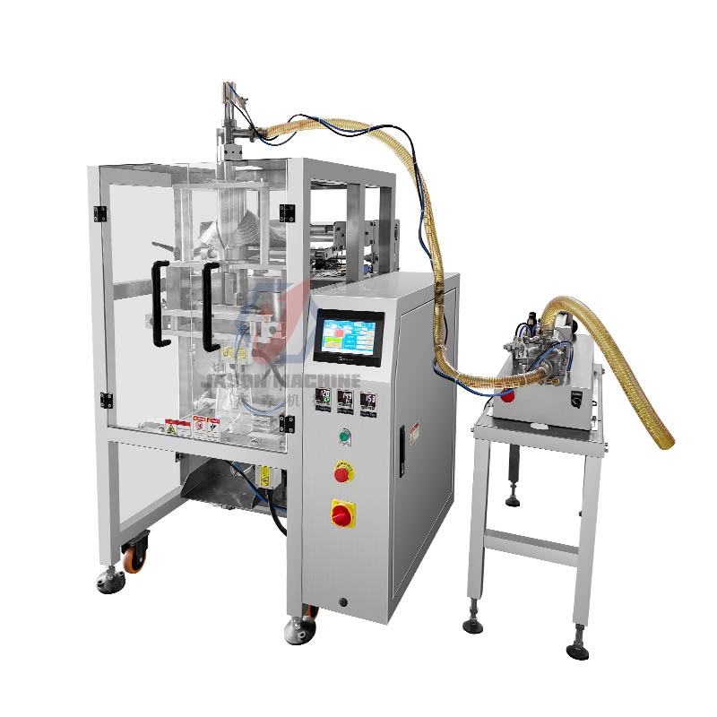 Automatic vertical liquid packing machine